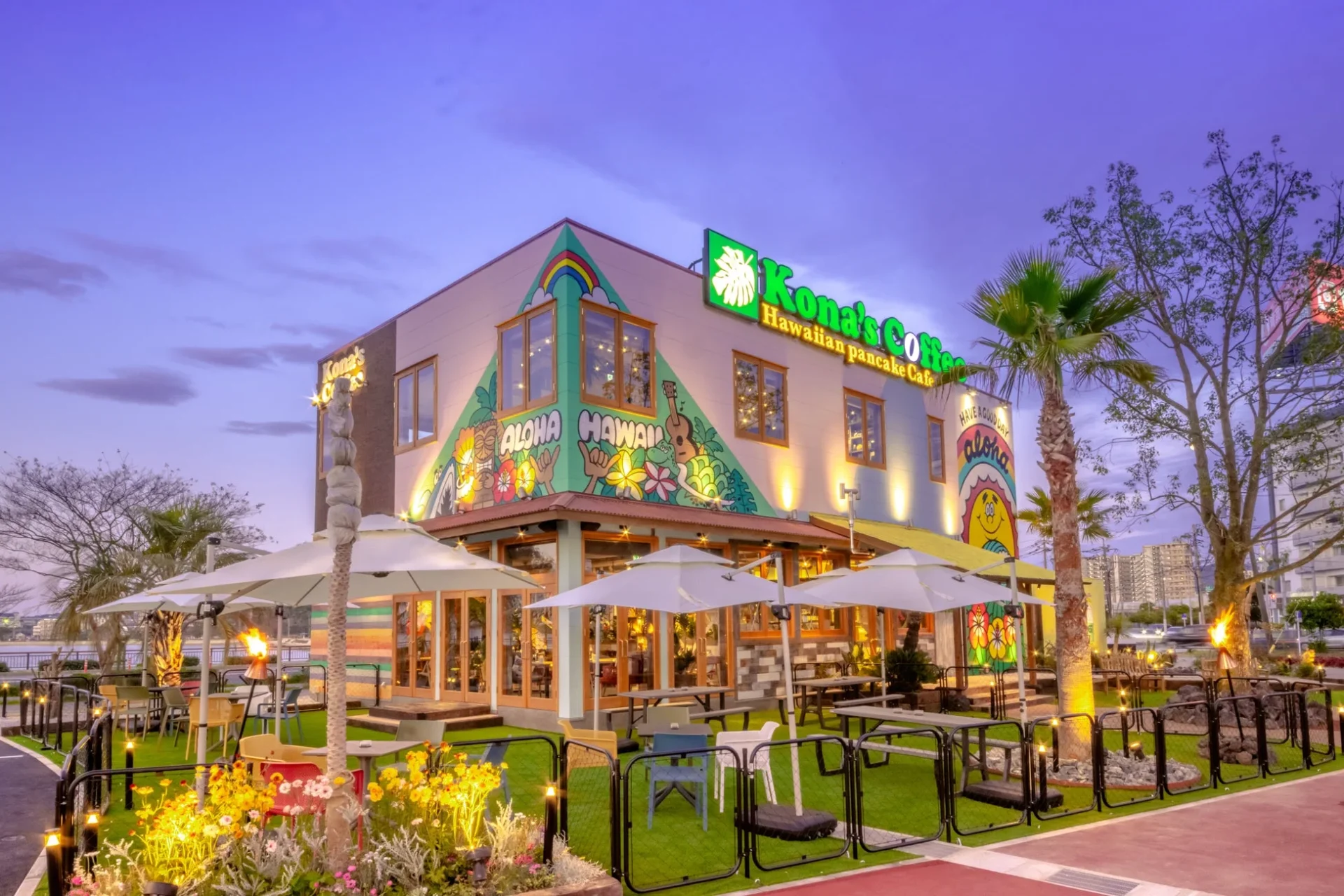 コナズ珈琲 香椎浜店の外観