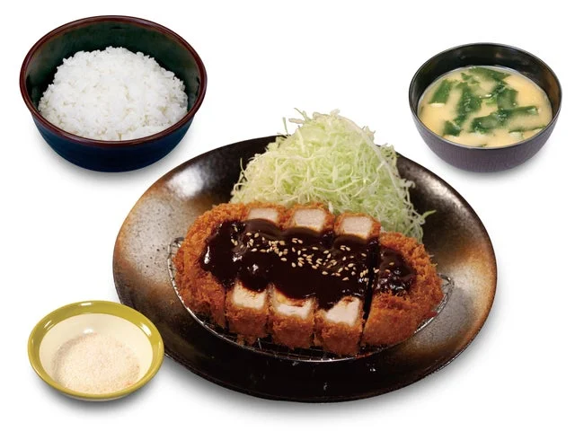 国産雪国育ち味噌厚切りロースかつ定食