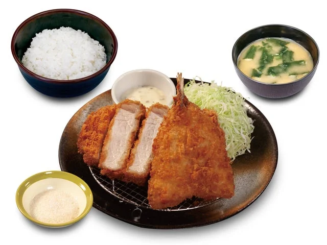 国産雪国育ち厚切りロースかつとアジフライの定食