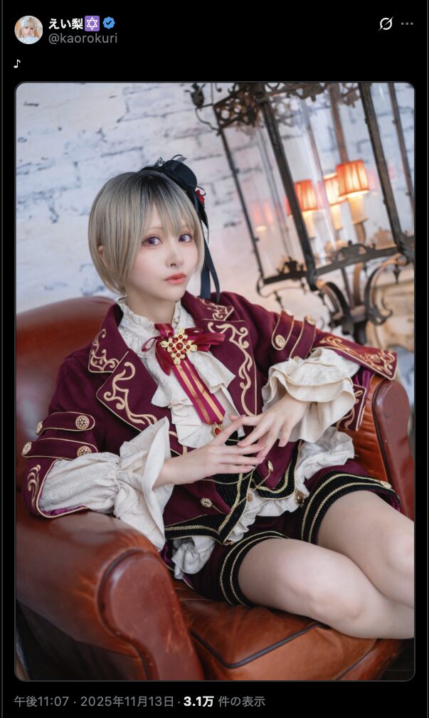 エレガントな魅力！　えい梨、格式高いワインレッドの衣装で優雅な姿を披露