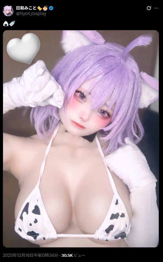 艶やかな白黒ビキニが魅力的！　日和みこと、『ホロライブ』猫又おかゆのセクシーコスプレで魅了