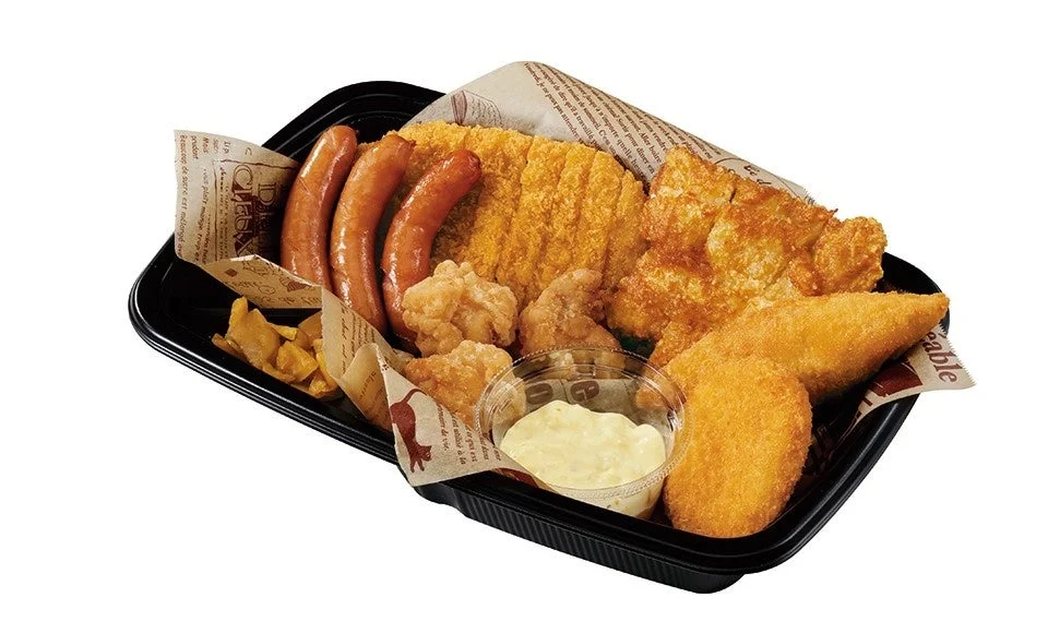 マル得コンボBセットのロースカツ、パリパリチキンなど