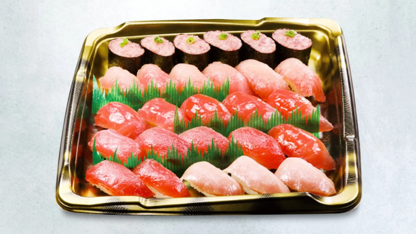 くら寿司のデリバリー限定「熟成まぐろづくしセット」3人前