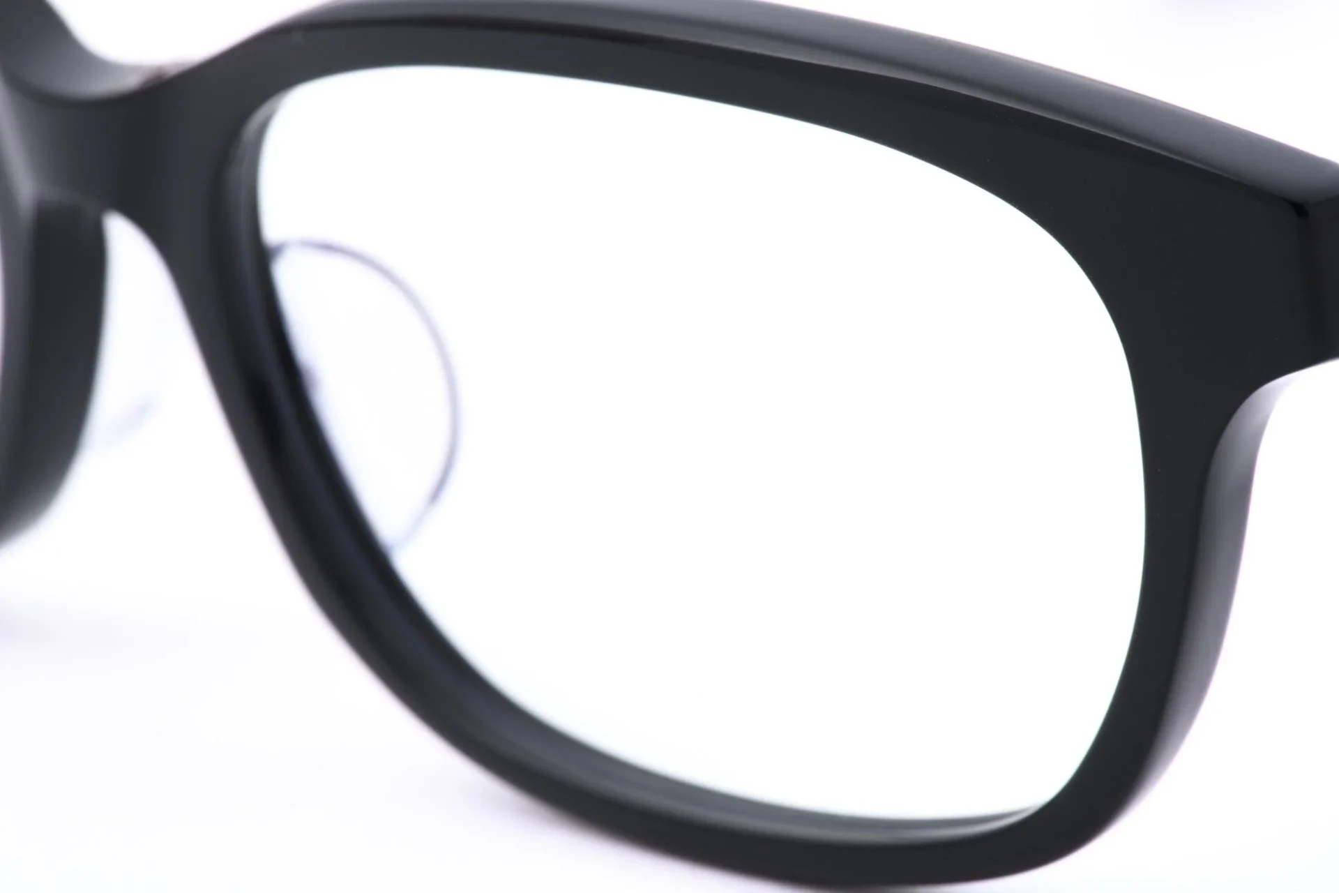 サングラスのクリアレンズ