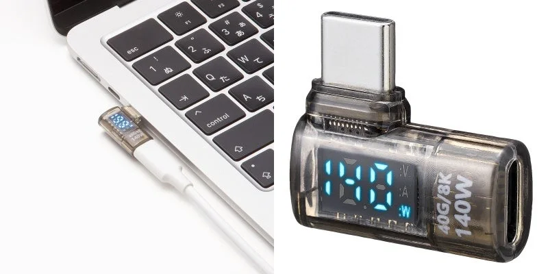 電力表示付きL型Type-C変換アダプタをノートPCに接続した様子