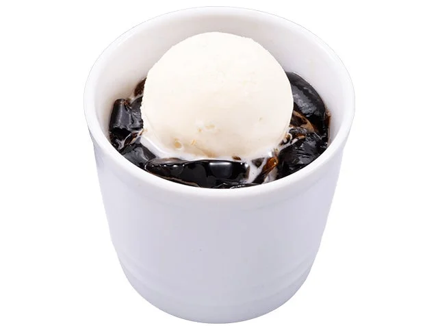 香ばしいコーヒーゼリーとバニラアイスのデザート