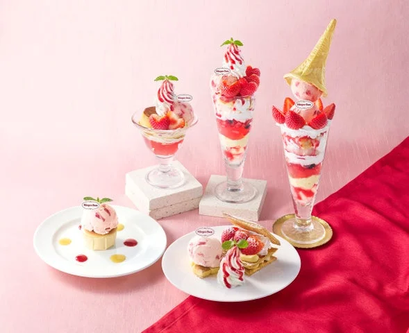 ジョナサンとハーゲンダッツのコラボレーションによる全7種のいちごスイーツメニュー