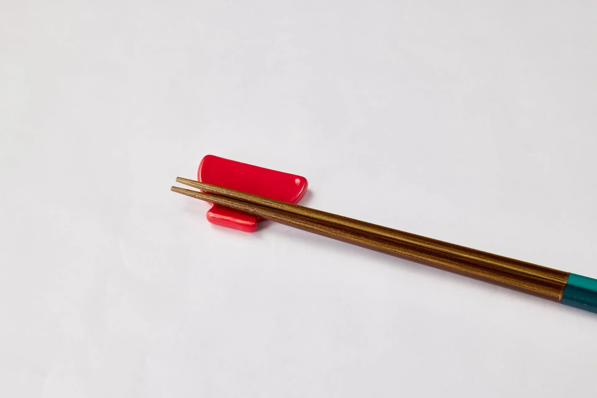 すき家オリジナルどんぶり箸置きと箸の使用イメージ