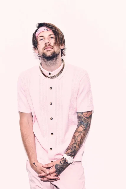 ボーカリストのケイリブ・ショーモ氏