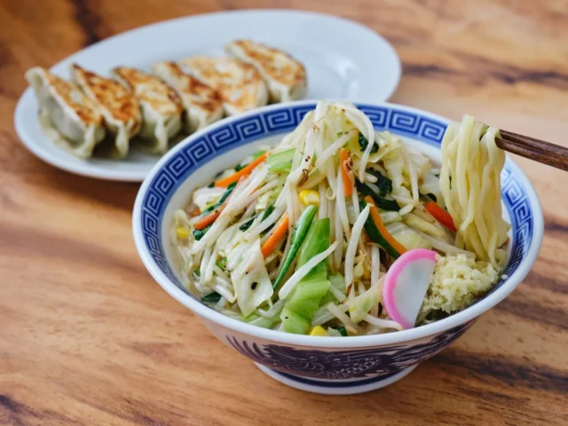 タンメンと餃子のセット『タンギョウ』