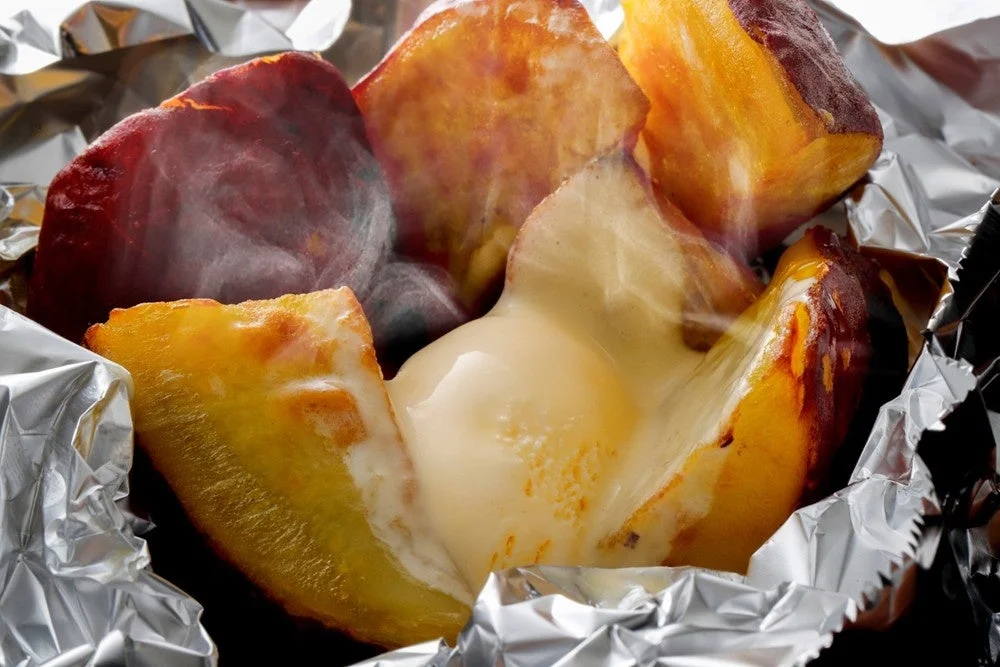 ホイル焼きにしたサツマイモバター