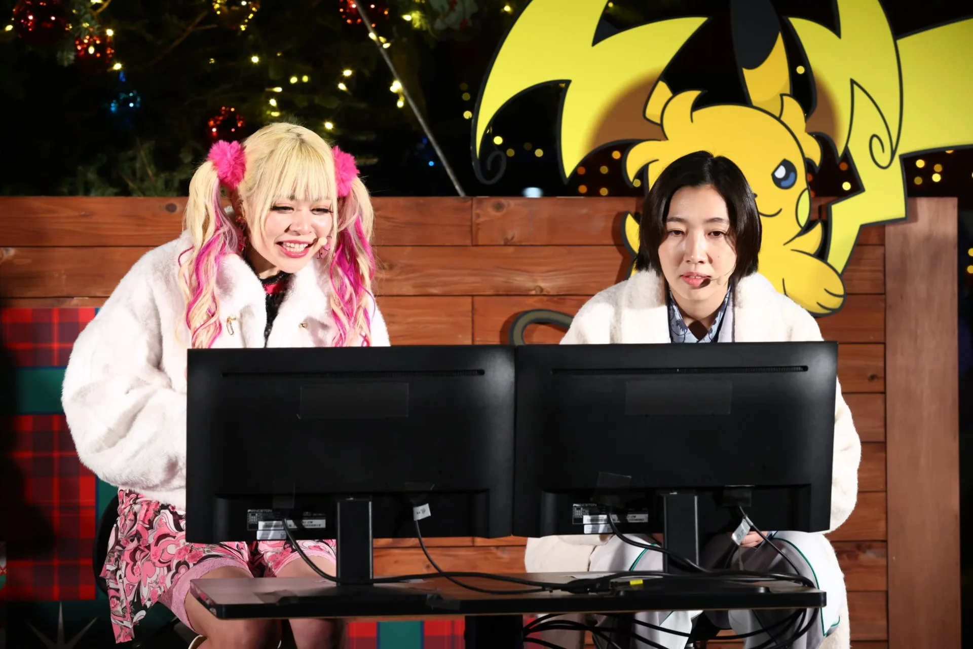 『Pokémon LEGENDS Z-A』の対戦を楽しむエルフ荒川さんとはるさん