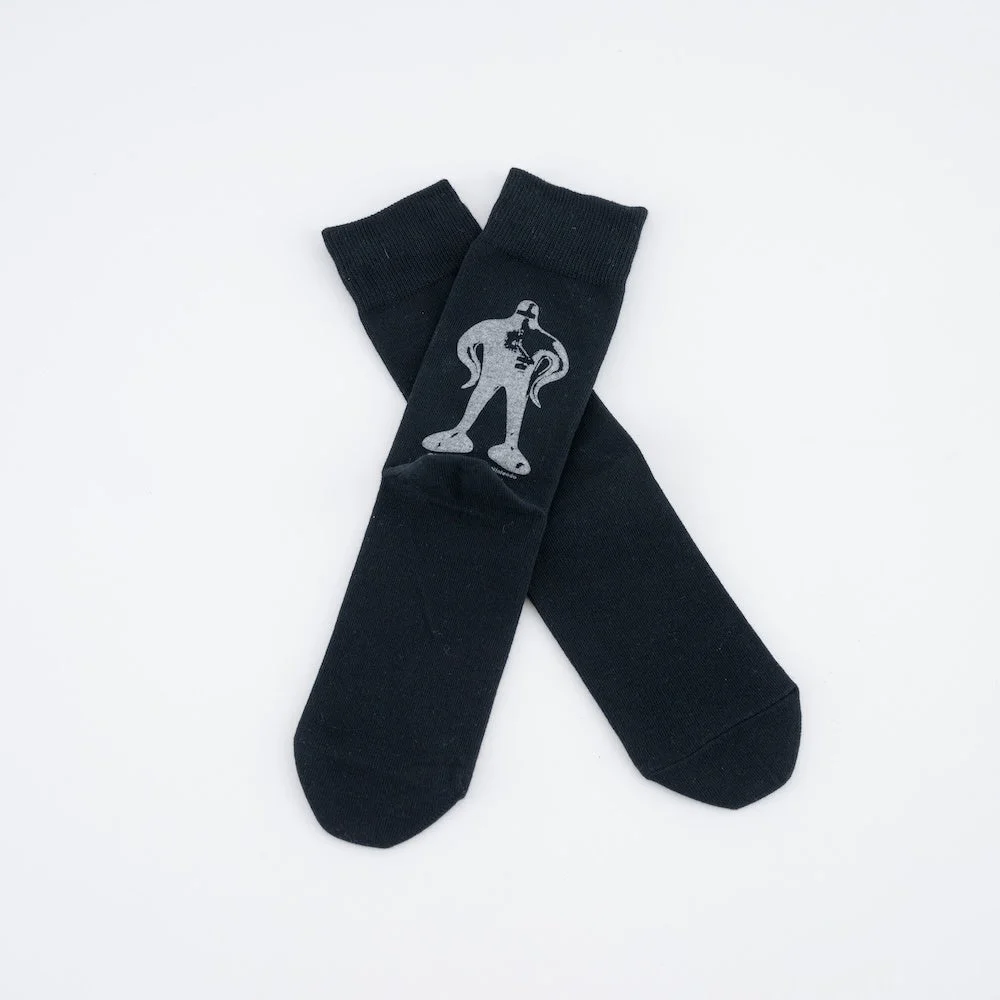 スターマンがプリントされた黒い靴下