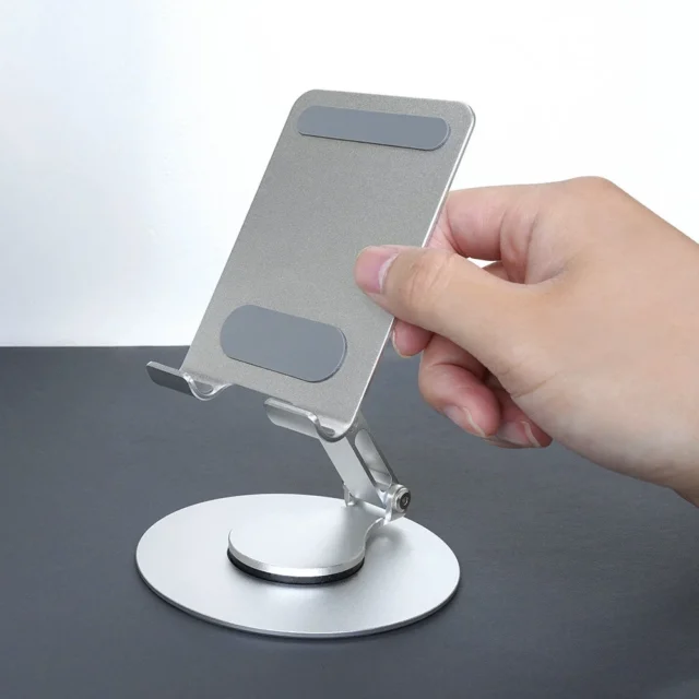 OWL-STD14スタンドの台座を回転させ角度を調整する様子