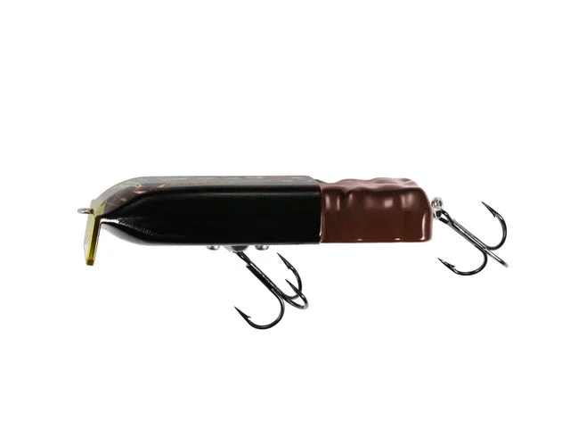 ブラックサンダールアーの側面、ギザギザリップが特徴的