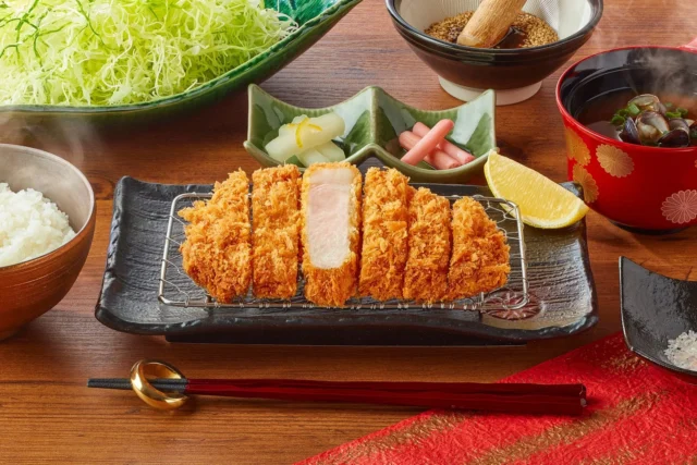 とんかつ新宿さぼてんの定番とんかつ御膳