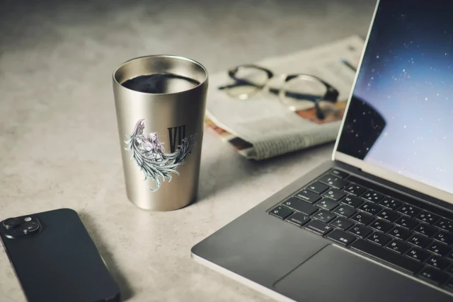 FFVIIリメイク インターグレード タンブラーの使用イメージ