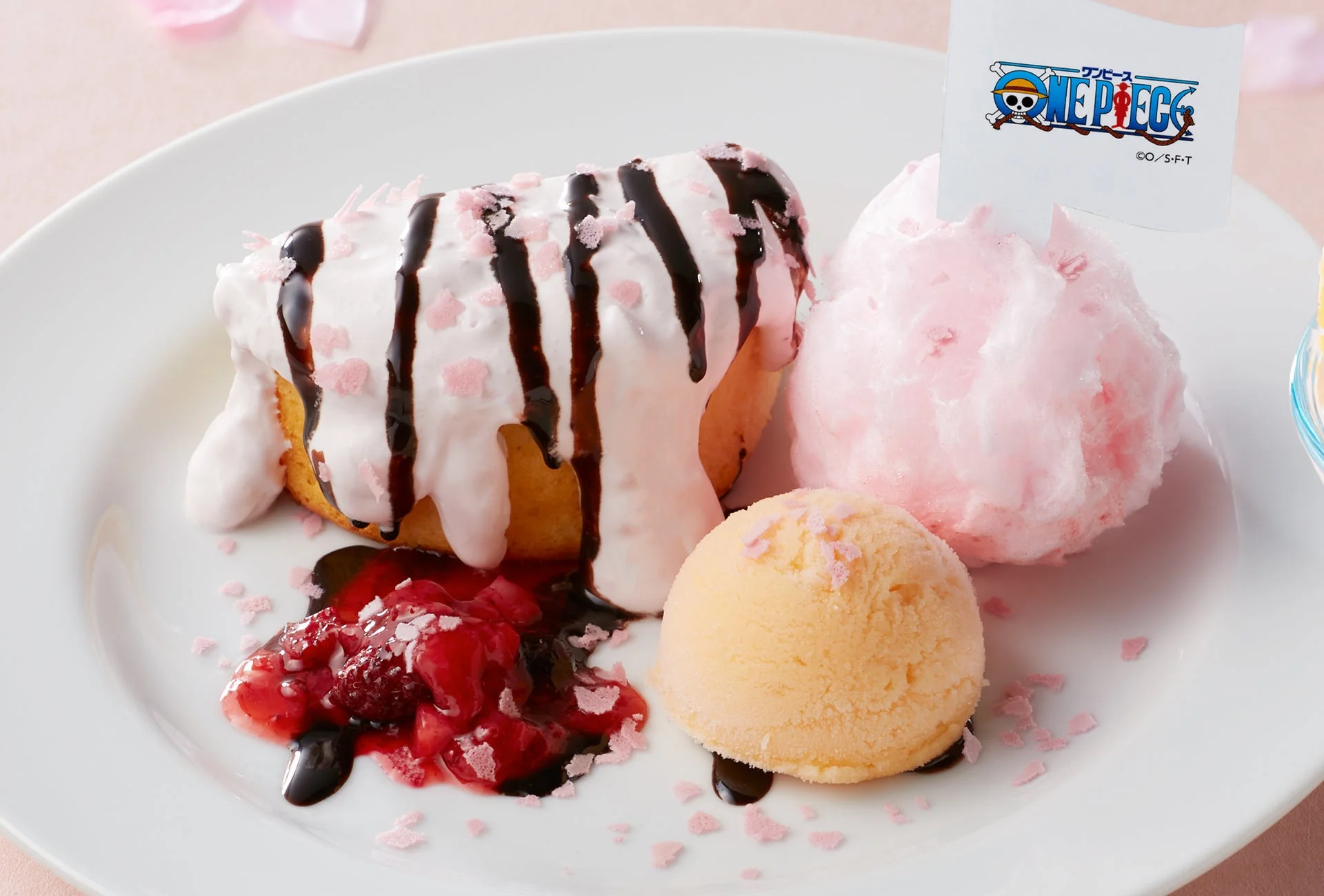 チョッパーの桜舞うホットケーキプレート