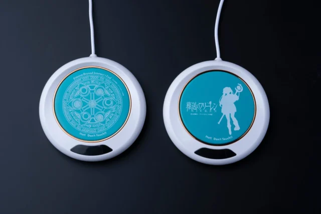 『葬送のフリーレン』USBカップウォーマーの2種類のデザイン