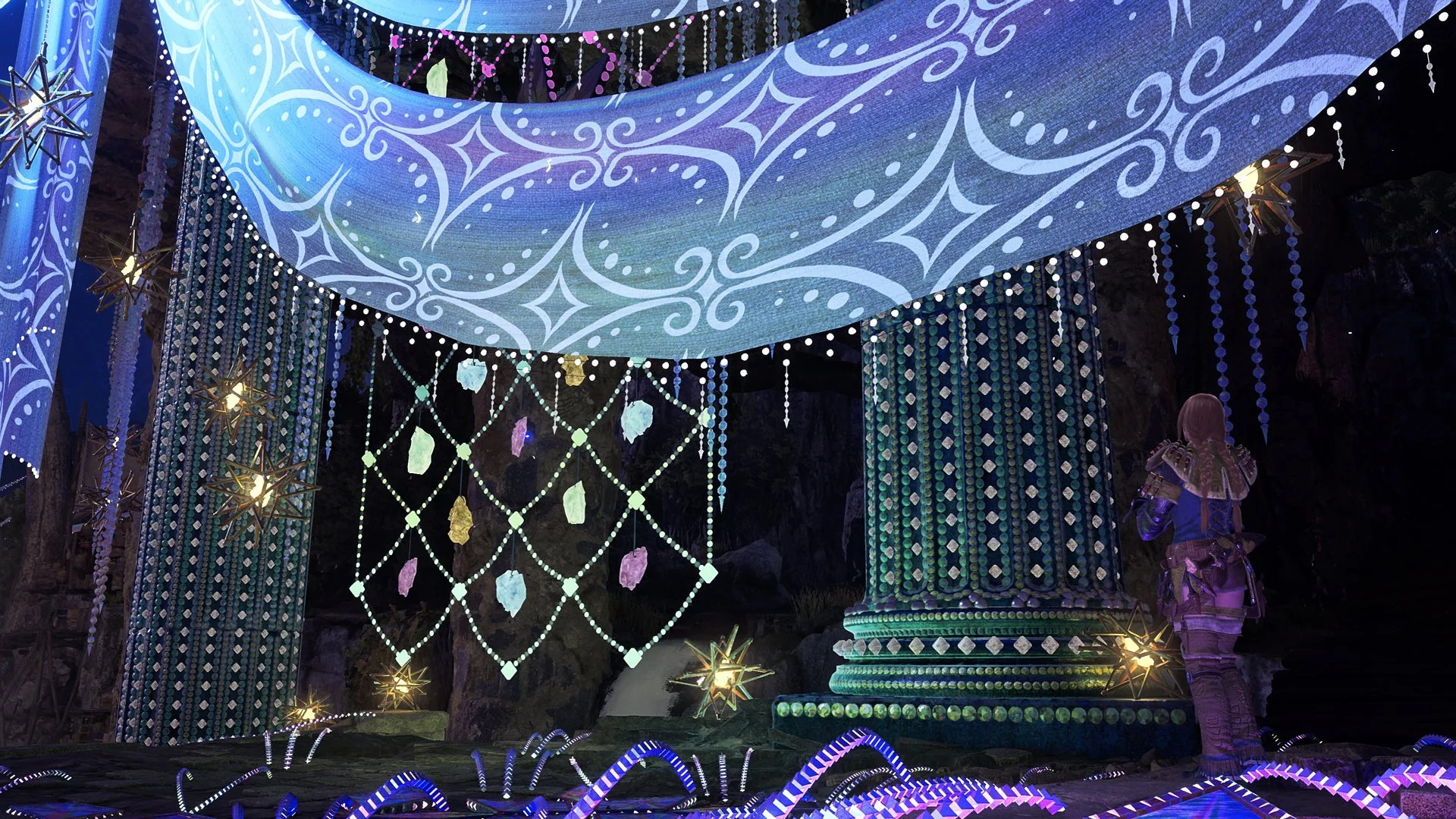 大集会所の煌びやかな装飾とハンター