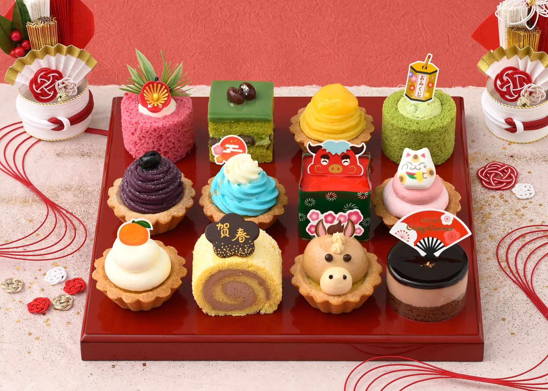 12種類のプチケーキが華やかに並んだスイーツおせち12個入