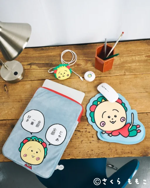 コジコジコラボのPCケースやモバイルバッテリー