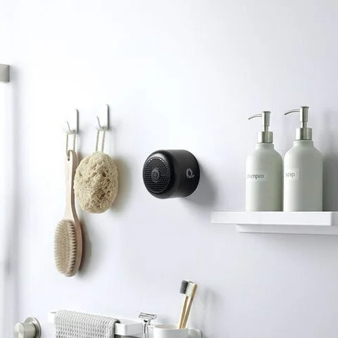 防水スピーカー『400-SP119』の側面とボタン