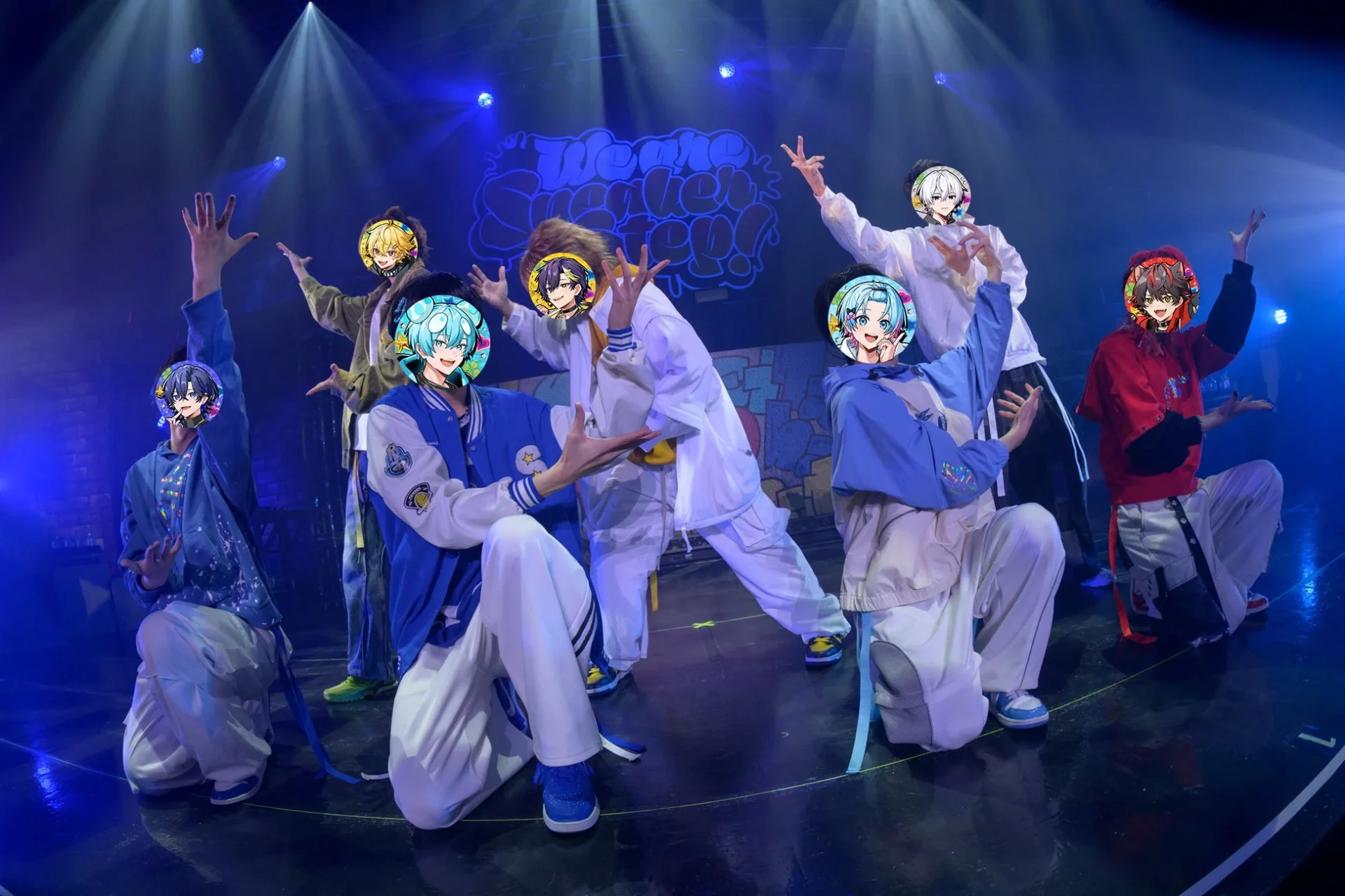 カジュアル衣装を身につけ、躍動感あふれるダンスを披露するすにすてメンバー