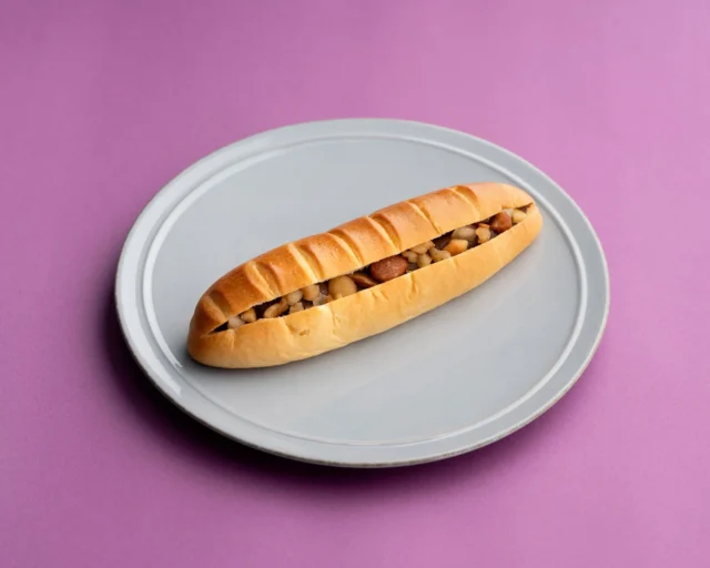 成城石井 BAKERYの燻製ナッツとクーベルチュールチョコのヴィエノワ