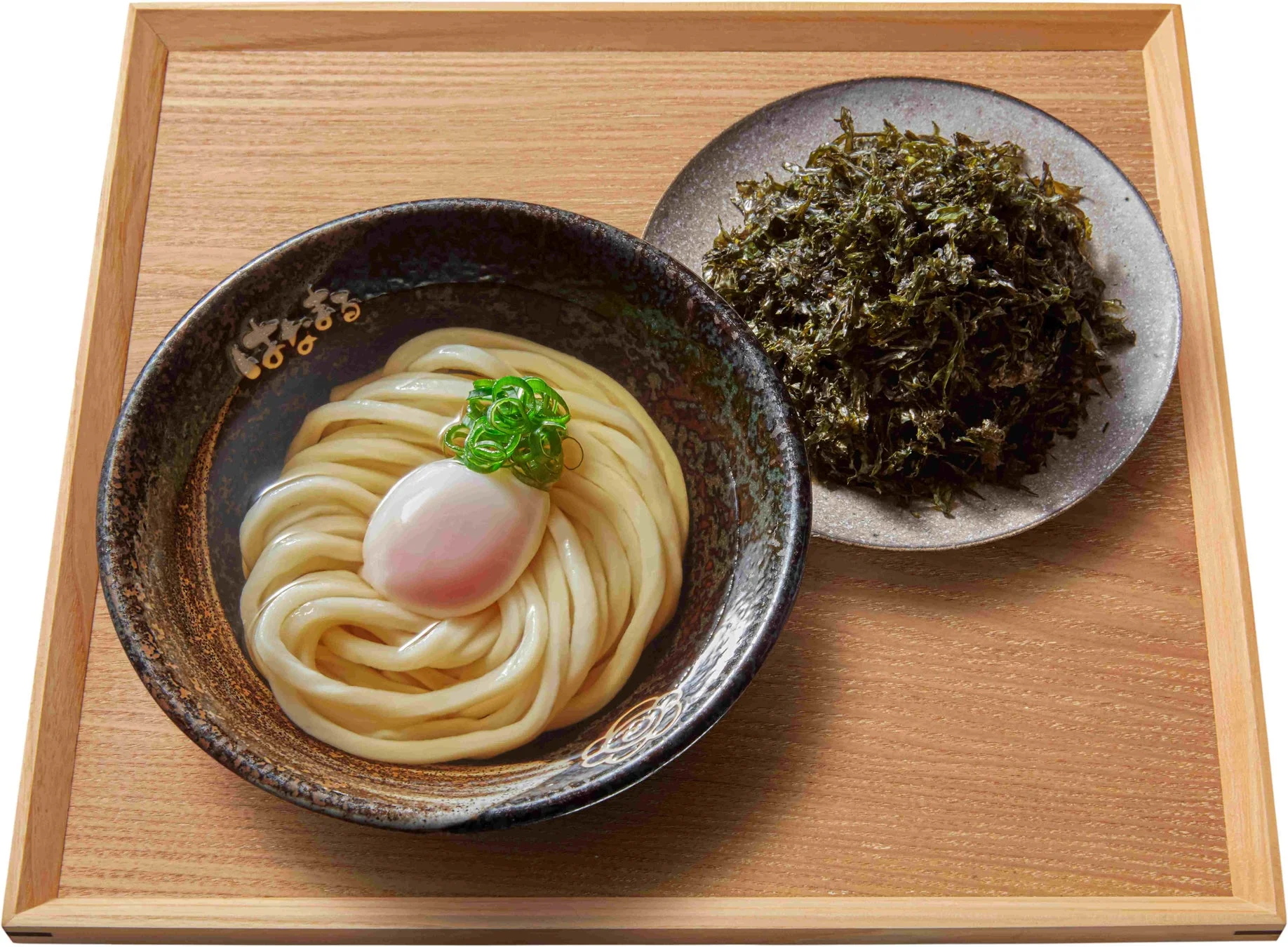 まろやかな温玉が乗った温玉だし茶漬け風うどん