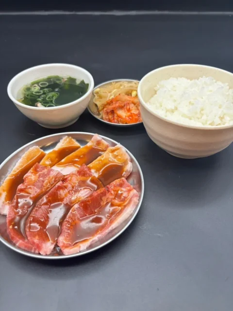 カルビ食べ比べセットのランチメニュー