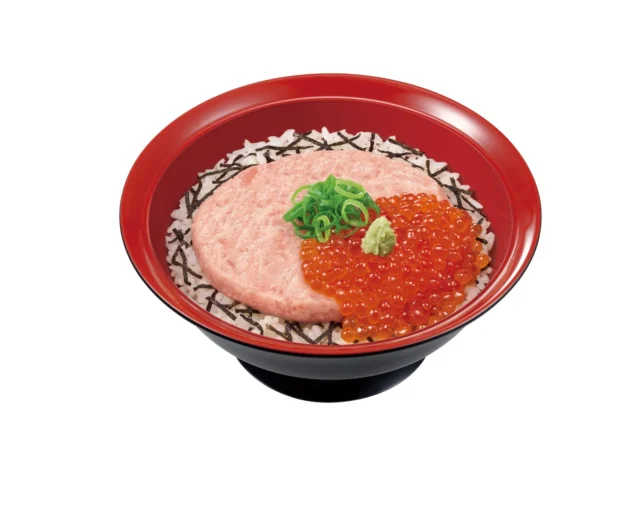 すき家 いくらハーフ・まぐろたたき丼 並盛