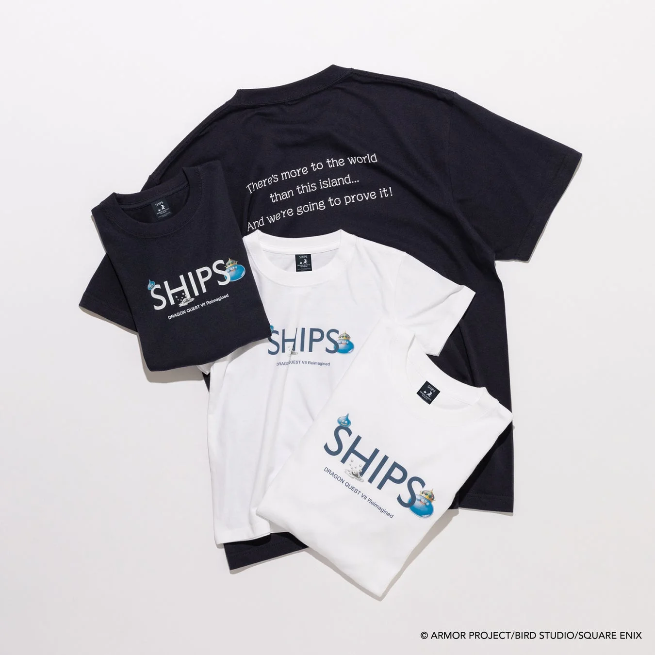スライムたちがデザインされたSHIPSロゴのコラボTシャツ