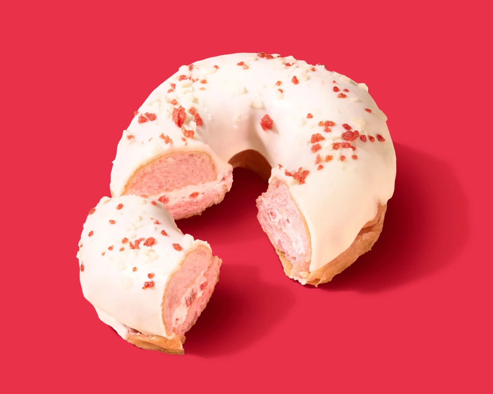 いちごミルクホイップドーナツの商品画像