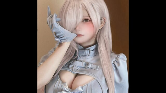 セクシーな医者姿で診察開始！　まおうてゃん、白衣の魔王コスプレで大人の色気を全開