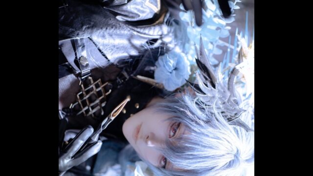 凛々しくてクール！　Natsume枣糕、『アークナイツ』ロゴスのコスプレ写真を公開