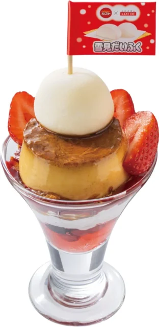 いちごと雪見だいふくが乗った新感覚の「プリンサンデー」