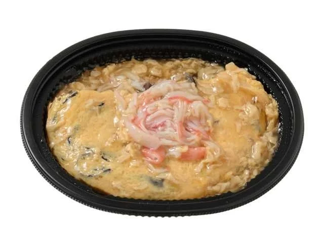 鶏の旨味を効かせた醤油とろみあん仕立ての具材入りかに玉