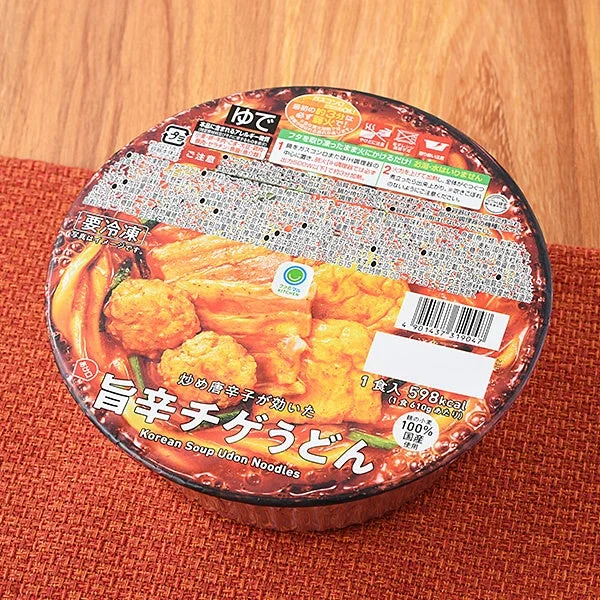 炒め唐辛子が効いた旨辛チゲうどんのパッケージ