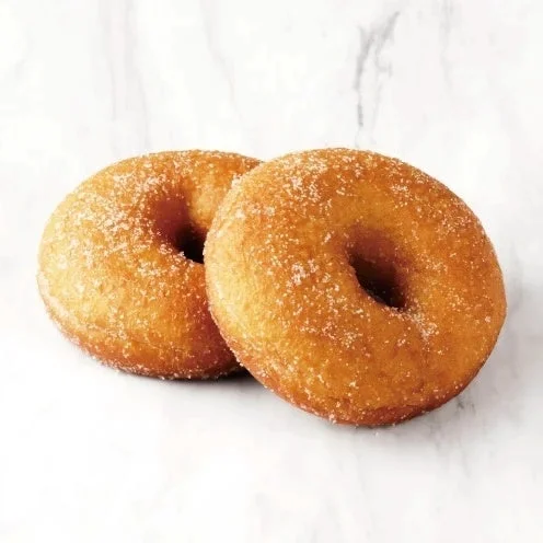 グラニュー糖をまぶしたセブンカフェ ベーカリーのお店の揚げたシュガードーナツ