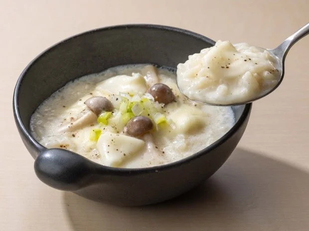 モッツァレラチーズでまろやかな「チーズリゾット」