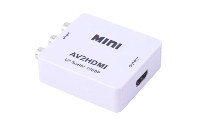 コンポジットをHDMIへ変換するアダプタの出力端子側斜め上からの外観