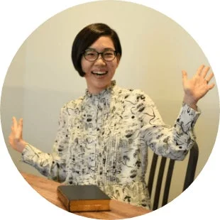 AI英語学習アプリ『レシピー』英検対策動画の講師を務める富岡恵先生