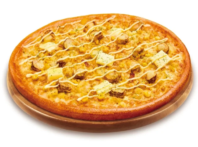 ホクホクじゃがいもとバター、ジューシーホタテをトッピングしたピザ『ホタテじゃがバター』