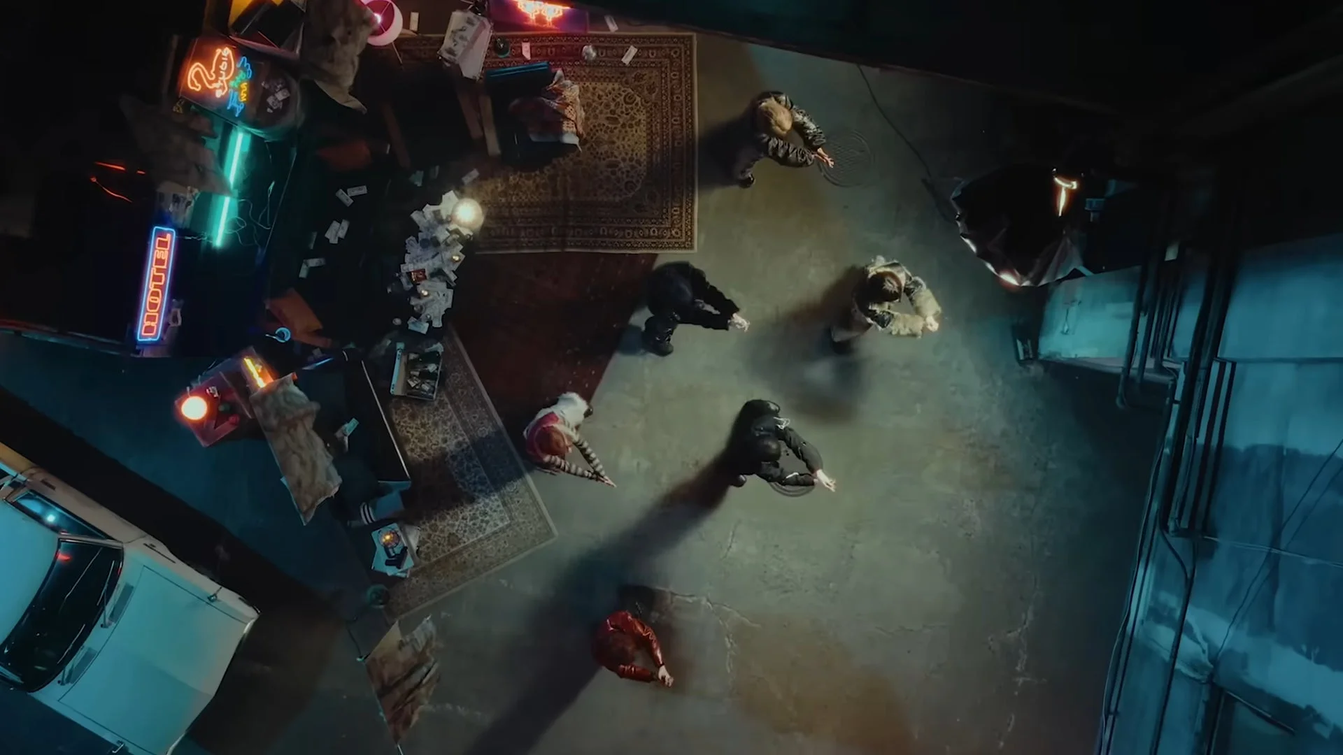 『King So Dirty』MV撮影現場の俯瞰ショット