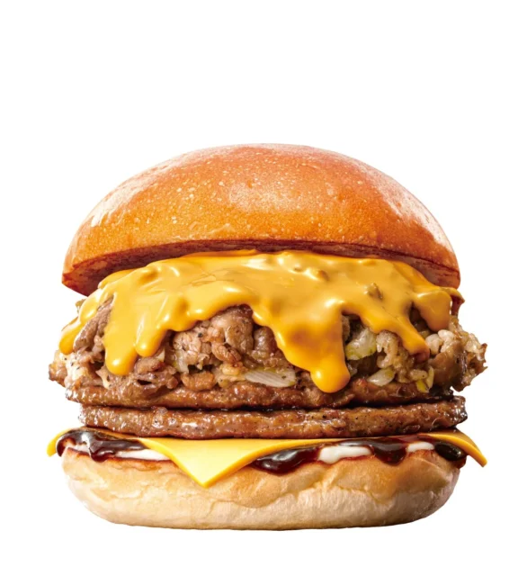 パティとカルビ肉が2倍に増量されたダブルフィリーチーズステーキバーガー