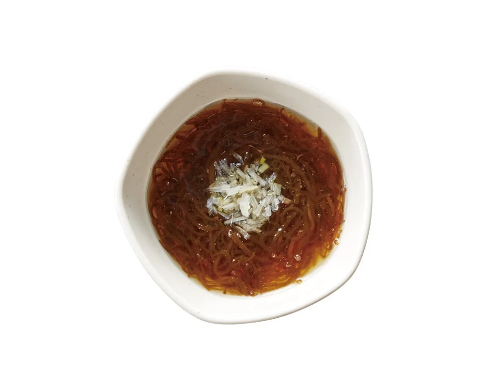 沖縄県産もずくを使用したもずく酢