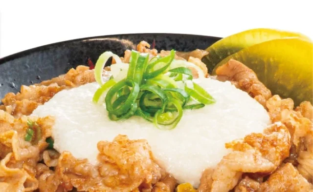 とろろの食感が特徴のぶっかけとろろ丼