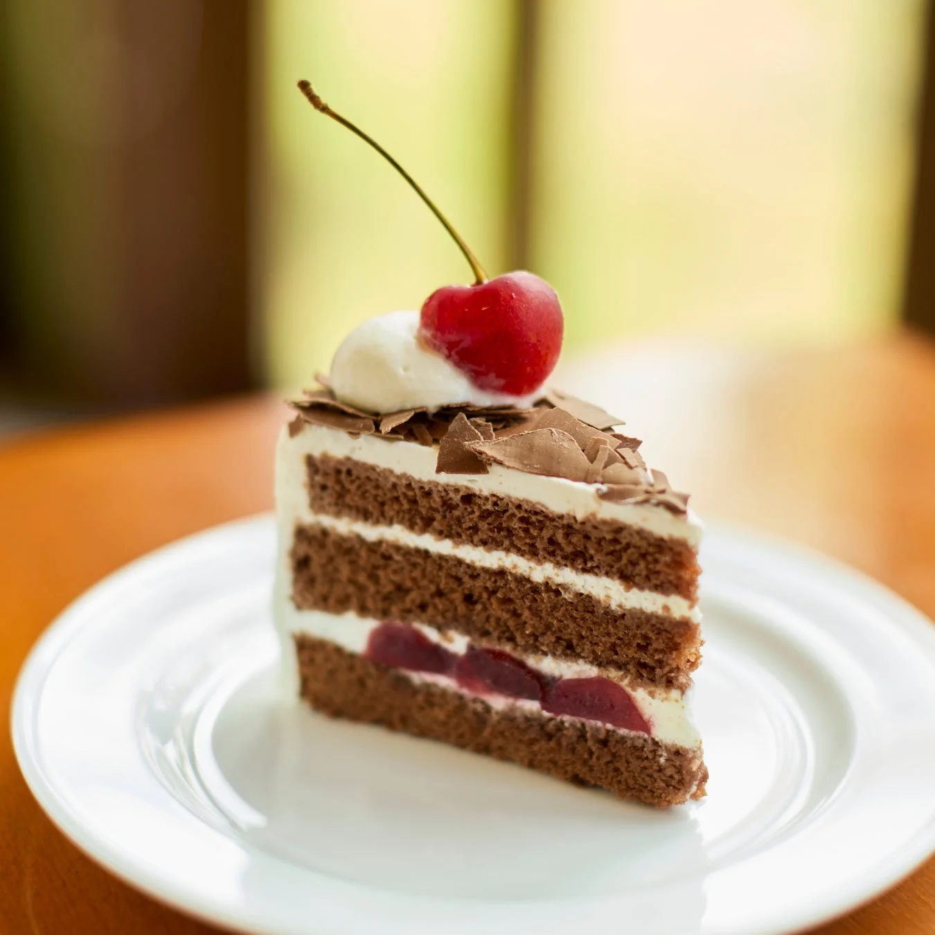 「白いくも」の「さくらんぼのショートケーキ」実物