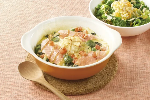 とろサーモンとポテト、大葉がアクセントのドリアと菜の花のミモザサラダ